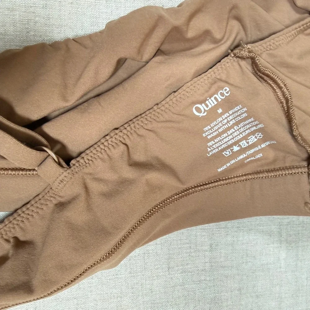 Quince Second Skin Bralette Womens Medium Brown Tan Excellent Adjustable Straps
